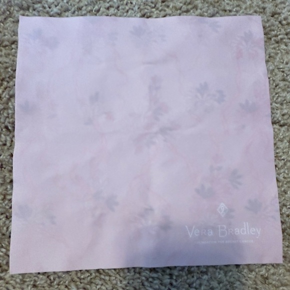 Vera Bradley | Hard Clamshell Sunglasses Case and Lens Cleaning Cloth | Floral - Picture 7 of 10